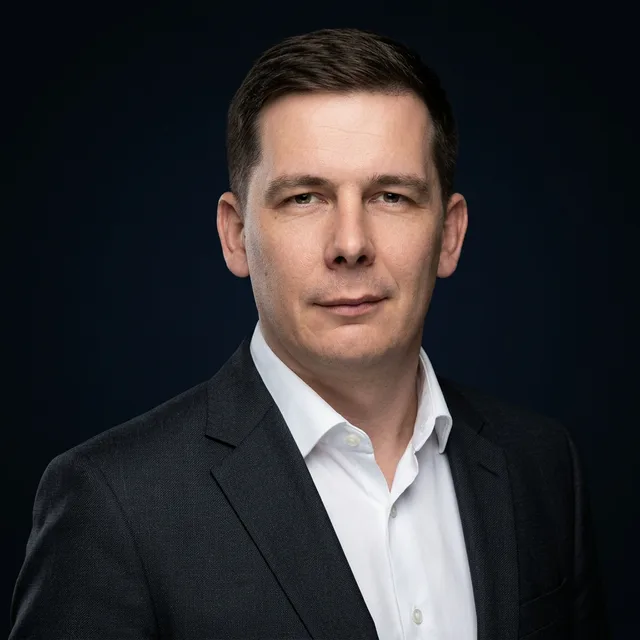 Radosław Pietrzak — właściciel Elrad-Pro, projektant instalacji elektrycznych